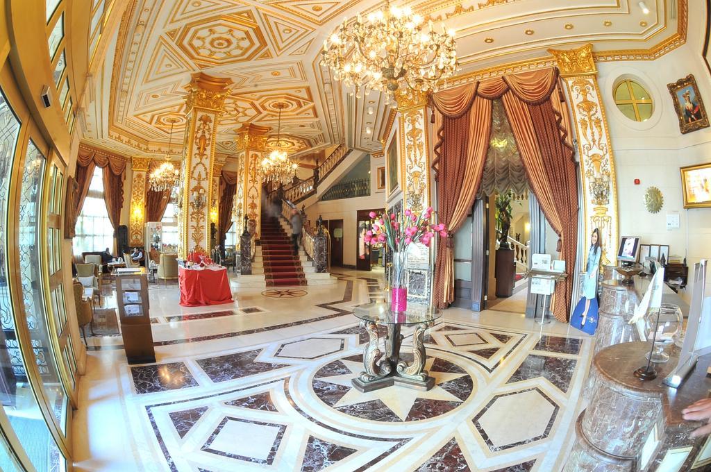 Serenada Golden Palace - Boutique Hotel Beirut Exterior photo
